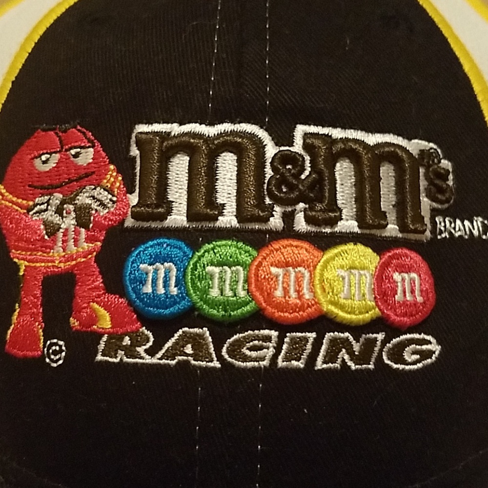 NWOT Kyle Busch M&M's Nascar #18 Joe Gibbs Racing - Picture 2 of 8